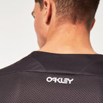 Camiseta / Playera Oakley Factory Pilot MTB SS Jersey II Blackout FOA404498-02E