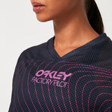 Camiseta / Playera Oakley WMNS Factory Pilot RC SS Jersey Fathom Mujer FOA500384-6AC