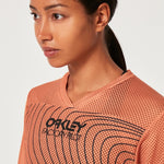 Camiseta / Playera Oakley WMNS Factory Pilot RC LS Jersey Soft Orange Mujer FOA500385-73K