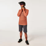 Camiseta / Playera Oakley WMNS Factory Pilot RC LS Jersey Soft Orange Mujer FOA500385-73K
